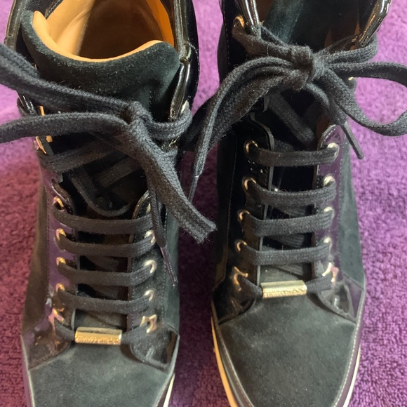 Jimmy Choo Black Suede/Patent Leather Wedge Bootie sz 39 - Picture 4 of 10